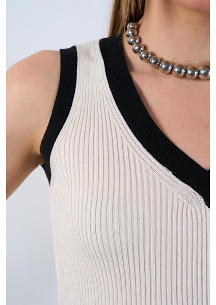 V Yaka Fitilli Iki Renkli Bluz-Body - Krem-Siyah - Standart Beden modelleri