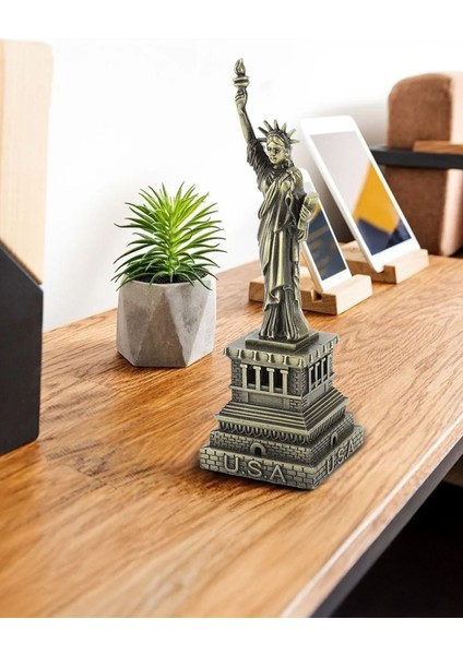 Masa Üzeri Özgürlük Heykeli Figürü Masa Üzeri Biblosu Heykel Eskitmeli Metal fiyatları