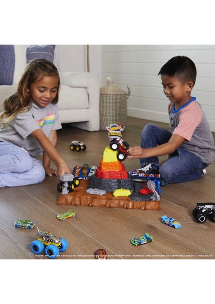 HNB96 Monster Trucks Muhteşem Çarpışma Arenası modelleri