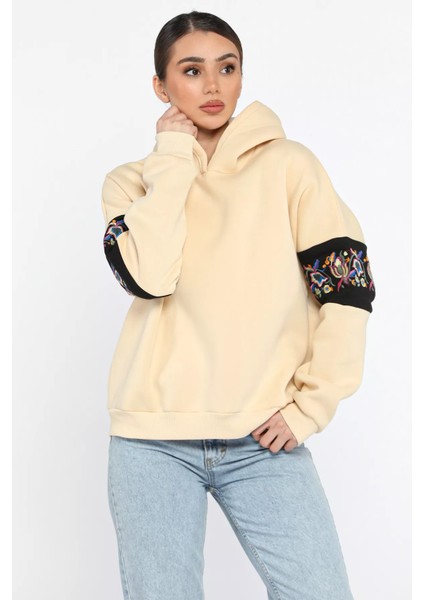 Kol Nakışlı Şardonlu Kadın Sweatshirt fiyatları