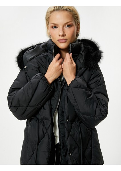 Ekstra Uzun Şişme Mont Suni Kürk Detaylı Kapüşonlu Kemerli Rüzgar Kapaklı fiyatları