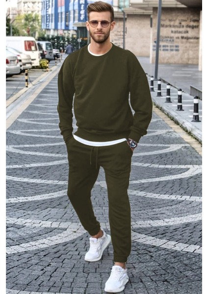 Basic Model Bisiklet Yaka Eşofman Takımı