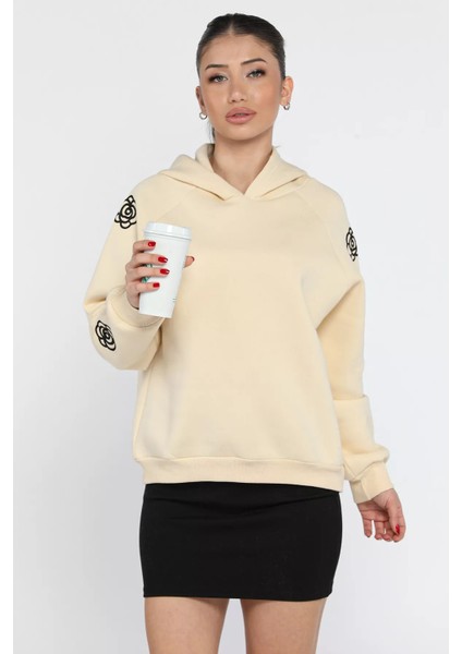 Kadın Kapüşonlu Kol Nakış Detaylı Şardonlu Sweatshirt