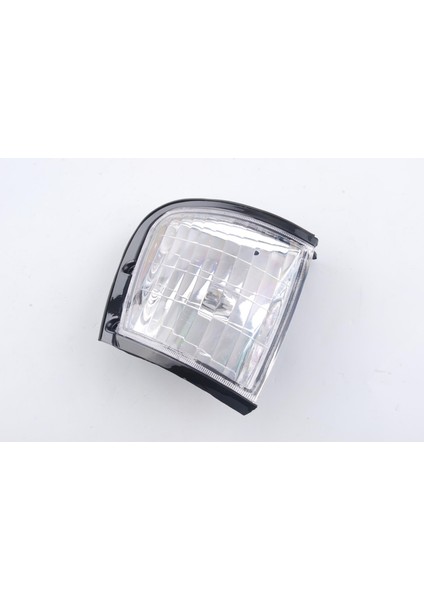 Sağ Sinyal Beyaz Isuzu TFR54 1997-2002 Uyumlu 8971118540