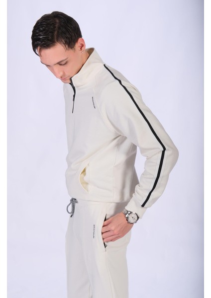 Regular Fit Hakim Yaka Şerit Detaylı Sweatshirt modelleri