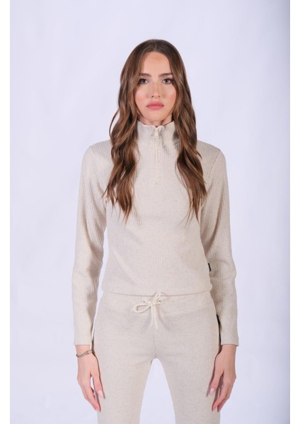 Slim Fit Fermuarlı Yaka Kaşkorse Bluz