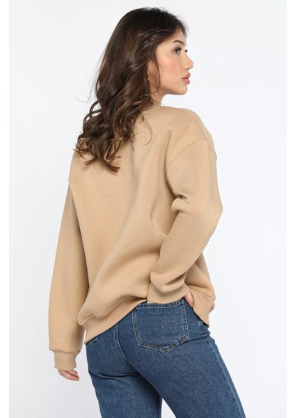 Kalp Nakışlı Üç Iplik Şardonlu Kadın Sweatshirt modelleri