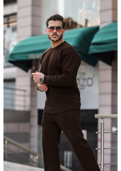 Erkek Spor Model Paçası Lastikli Bisiklet Yaka Eşofman Takımı modelleri
