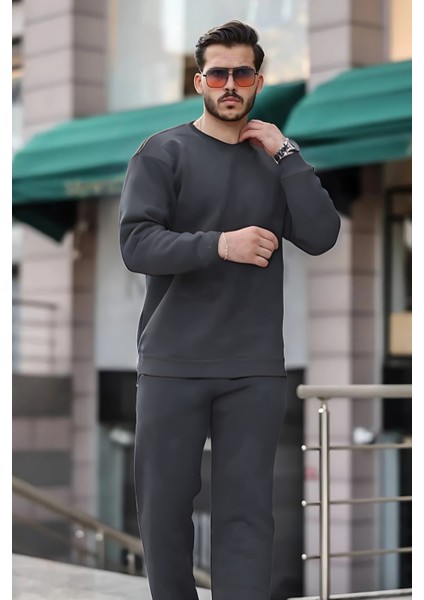Erkek Spor Model Paçası Lastikli Bisiklet Yaka Eşofman Takımı