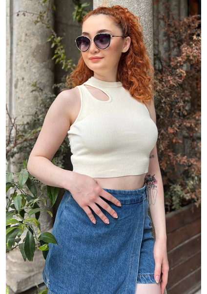 Ön Pencereli Bisiklet Yaka Kadın Kaşkorse Crop Top Bluz