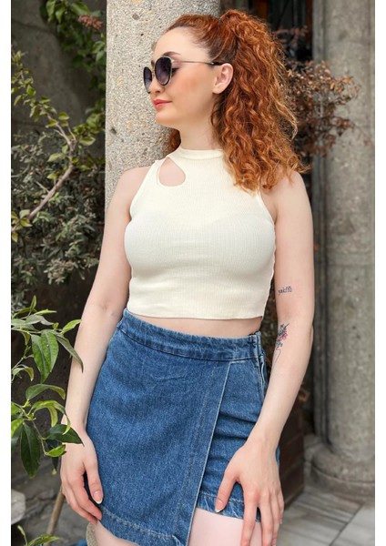 Ön Pencereli Bisiklet Yaka Kadın Kaşkorse Crop Top Bluz