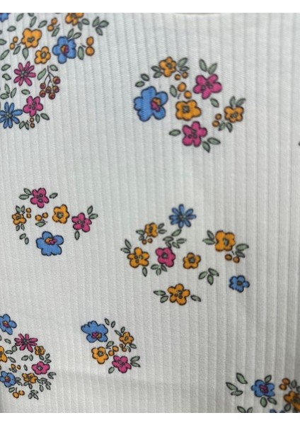 Beyaz Çiçek Desen Fitilli Kız Çocuk Pijama Takım fiyatları