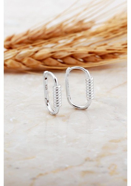 Burgu Rodyumlu Tasarım Minimal Oval Gümüş Küpe 7178