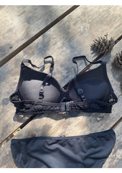 Siyah Destekli Dantelli Sütyen Takımı modelleri