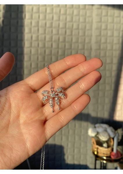 Zirkon Taşlı Fiyonk Kolye fırsatları