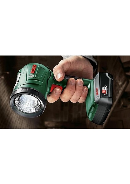 Universal Lamp 18 (Solo) Akülü Projektör (akü ve şarj cihazı dahil değil) - 06039A1100