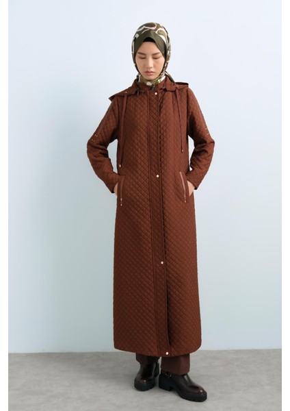 Ince Kapitone Aksesuar Detaylı Pardesü Kahve fiyatları