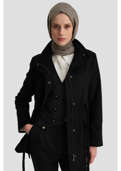 Beli Bağcıklı Kısa Kaban 24KH7528 Siyah