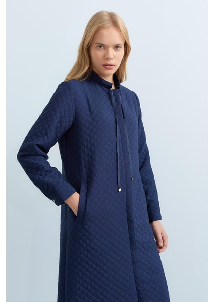 Ince Kapitone Bağcık Detaylı Pardesü Lacivert modelleri