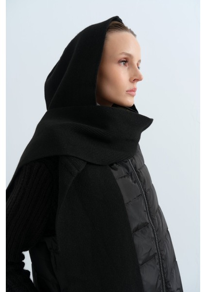 Kapşonlu Kaz Tüyü Yelek Siyah fiyatları