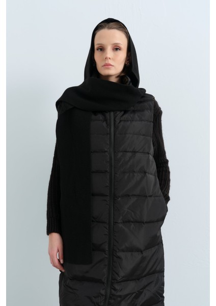 Kapşonlu Kaz Tüyü Yelek Siyah modelleri