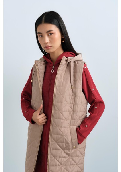 Arkası Ayarlamalı Kapitone Yelek Bej modelleri