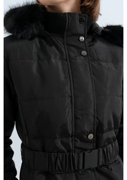 Kapşonlu Kemerli Kaz Tüyü Manto Siyah indirimleri