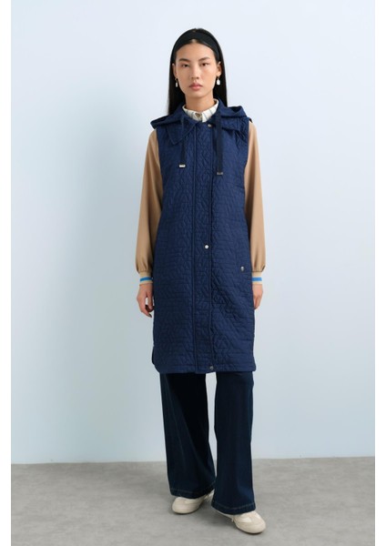 Ince Kapitone Seyyar Kapşonlu Yelek Lacivert