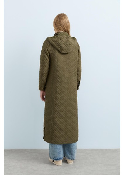 Ince Kapitone Cep Detaylı Spor Kap Haki modelleri