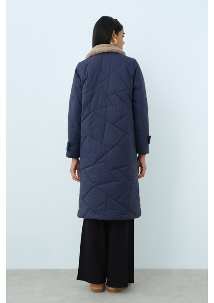 Peluş Yakalı Kapitone Kaban Lacivert fırsatları