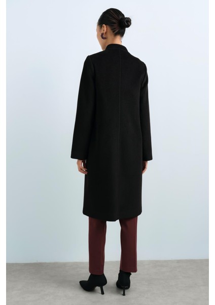 Fermuarlı Basic Kaban Siyah fırsatları