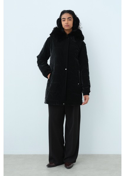 Seyyar Kürklü Kapşonlu Kapitone Kaban Siyah fiyatları