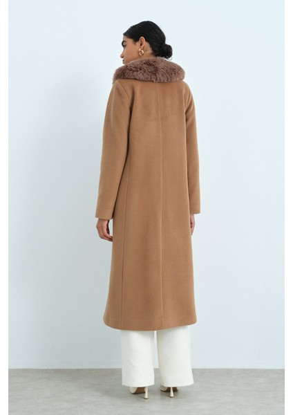 Seyyar Kürklü Düğme Detaylı Kaban Camel fırsatları
