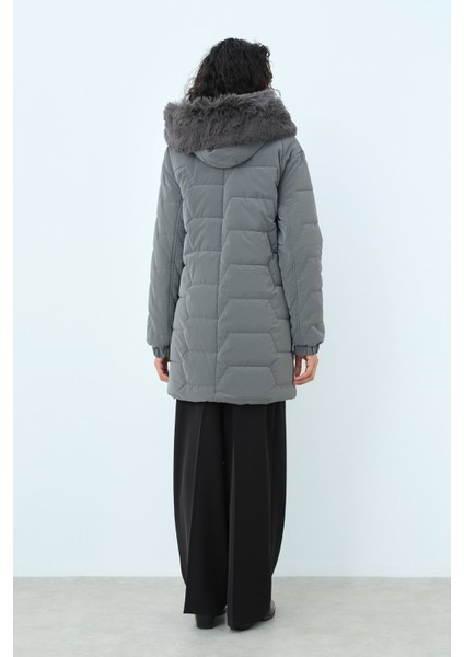 Seyyar Kürklü Kapşonlu Kapitone Kaban Gri fırsatları