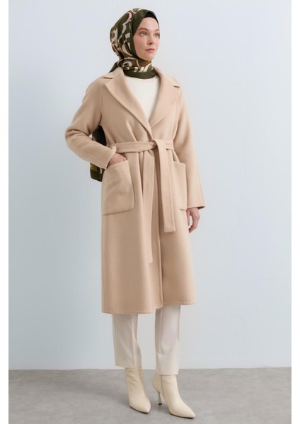 Kuşaklı Torba Cepli %100 Yün Kaban Bej