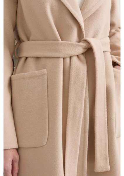 Kuşaklı Torba Cepli %100 Yün Kaban Bej indirimleri