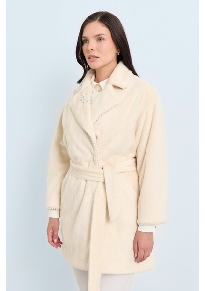 Taş Detaylı Kuşaklı Uzun Tüy Angora Kaban Ekru modelleri