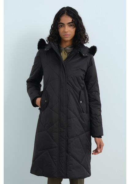 Kürklü Kapşonlu Spor Kapitone Kaban Siyah fiyatları