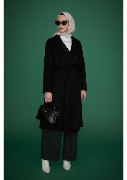 Kuşaklı Torba Cepli %100 Yün Kaban Siyah modelleri