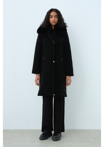 Kürk Yakalı Kapitone Kaban Siyah