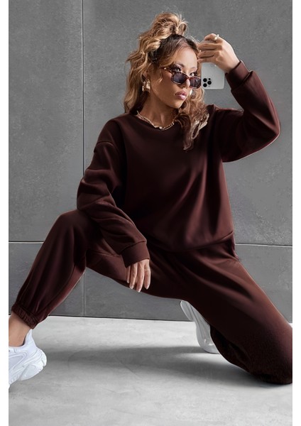 Kadın Basic Trend Model Bisiklet Yaka Eşofman Takımı