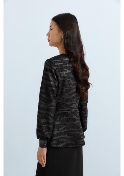 Önü Bağlamalı Dokulu Örme Bluz Siyah fırsatları