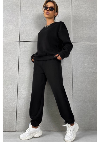 Kadın Basic Trend Model Bisiklet Yaka Eşofman Takımı