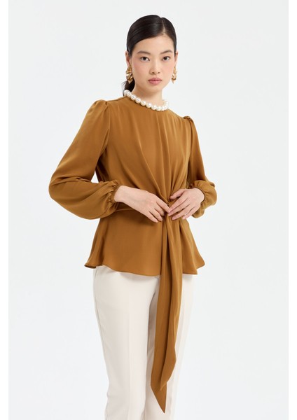 Önü Bağlamalı Şık Bluz Camel modelleri