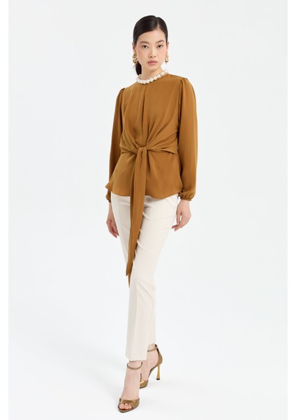 Önü Bağlamalı Şık Bluz Camel fırsatları