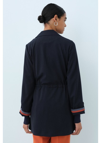 Beli Büzgülü Kruvaze Ceket Lacivert fırsatları