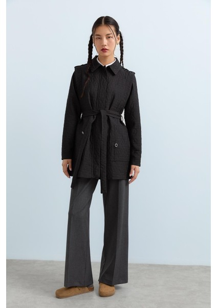 Ince Kapitone Halka Detaylı Ceket Siyah modelleri