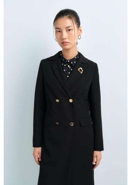 Metal Düğmeli Kruvaze Kapama Uzun Ceket Siyah modelleri