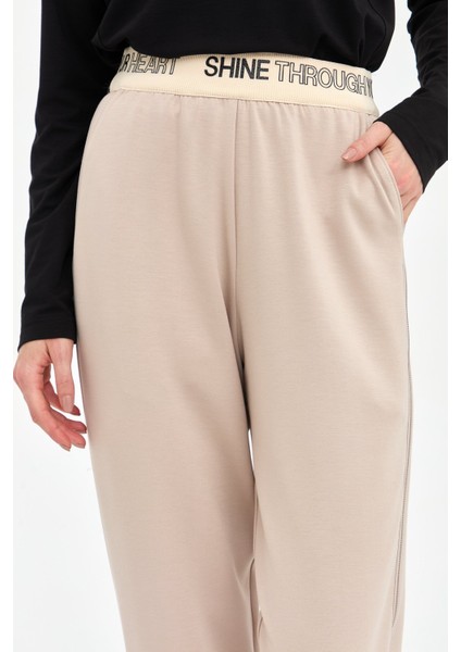 Yanı Fermuarlı Jogger Pantolon Bej