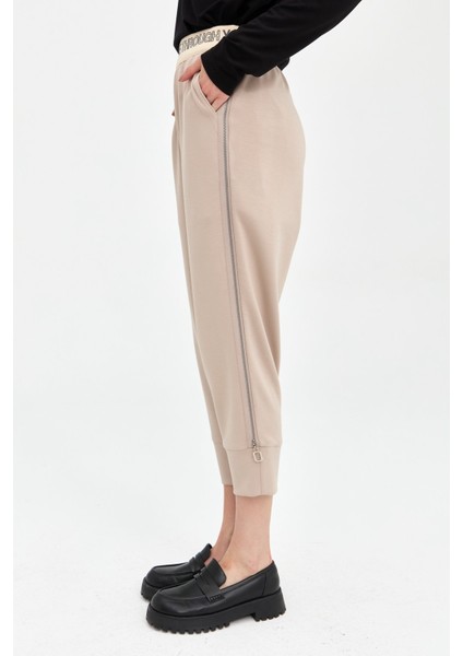 Yanı Fermuarlı Jogger Pantolon Bej